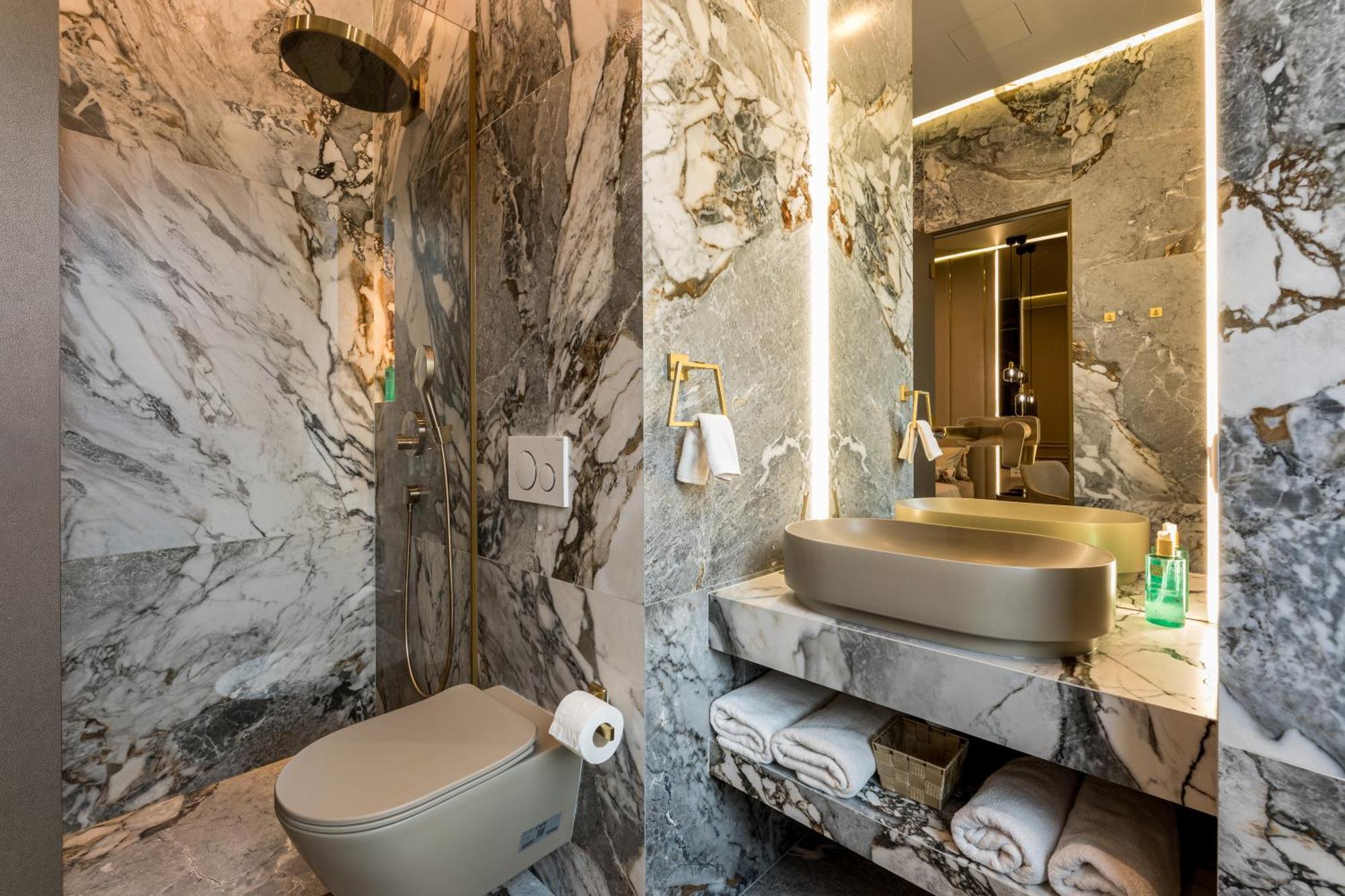 K&K Luxury Rooms Split Exteriör bild